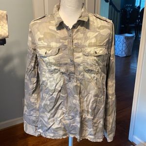Hollister Quarter Button Camouflage Top